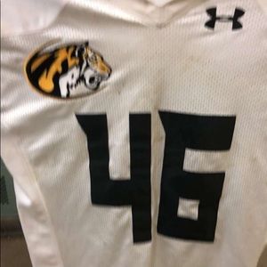 Meet your Posher, Alijah